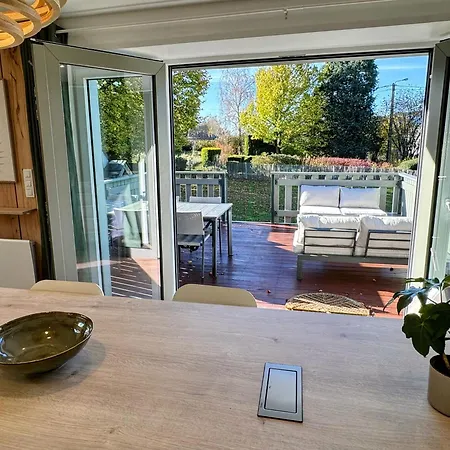 Le Brasovert Apartment