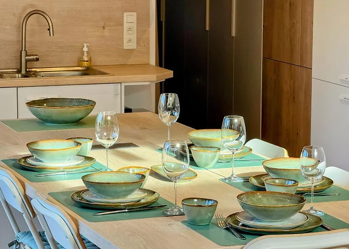 Le Brasovert Apartment
