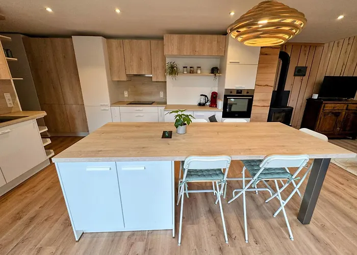 Le Brasovert Apartment *